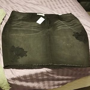 Torrid Black Denim Mini Skirt 24w NWT